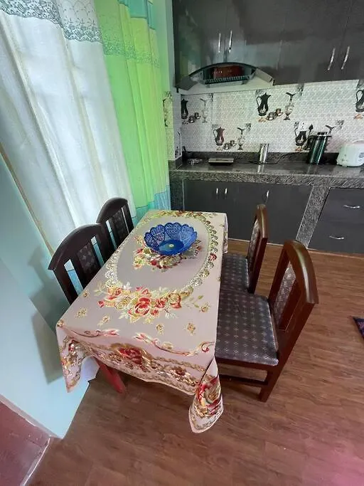 Appartamento Expediya Holiday House - Full Furnish 2 Bhk Roof Top Flat In Kathmandu